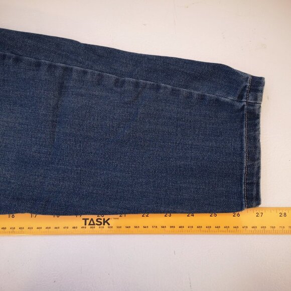 mblm Ladies Medium Wash Size 22 Distressed Front Blue Jeans - Picture 13 of 13